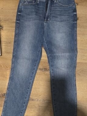 Judy Blue Medium Wash High-Rise Skinny Jeans